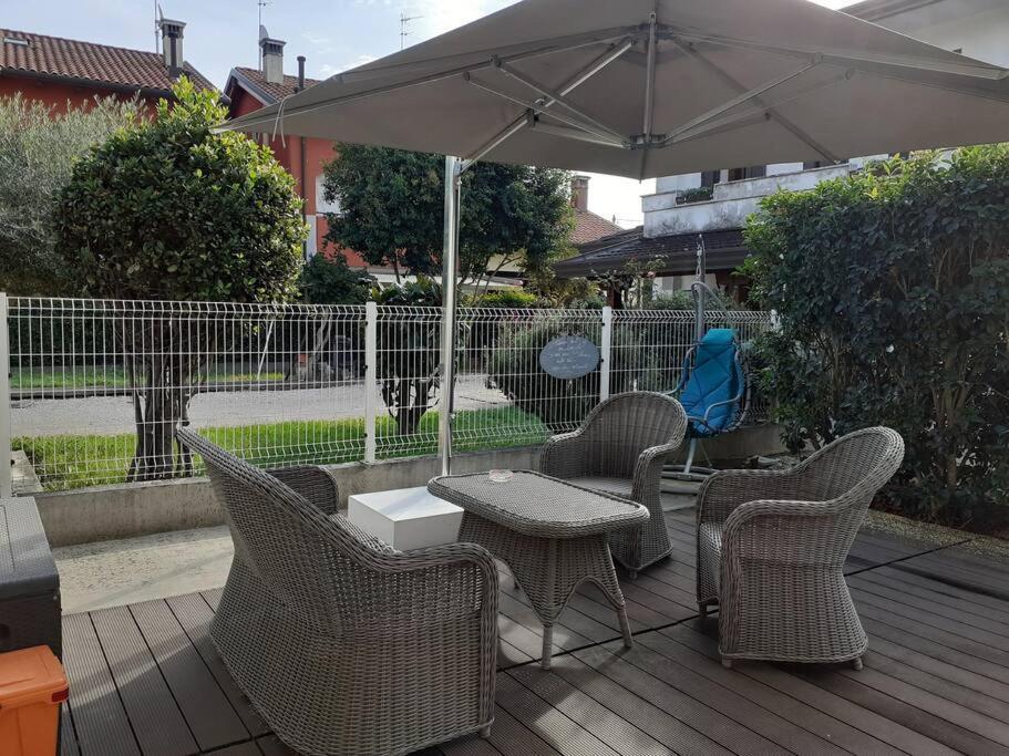 Ferienwohnung Elegant House With A Garden Mira Exterior foto